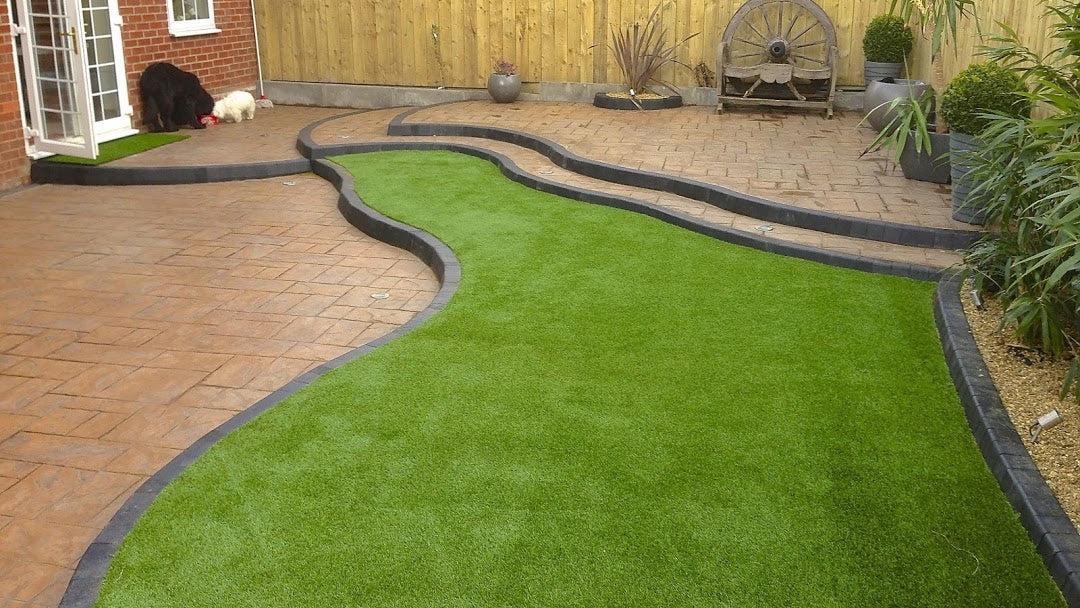 Çim Halı Modelleri ve Dekoratif Kullanım Alanları