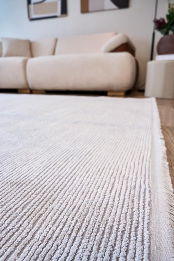 Aura 2832 Krem - Makine Halısı