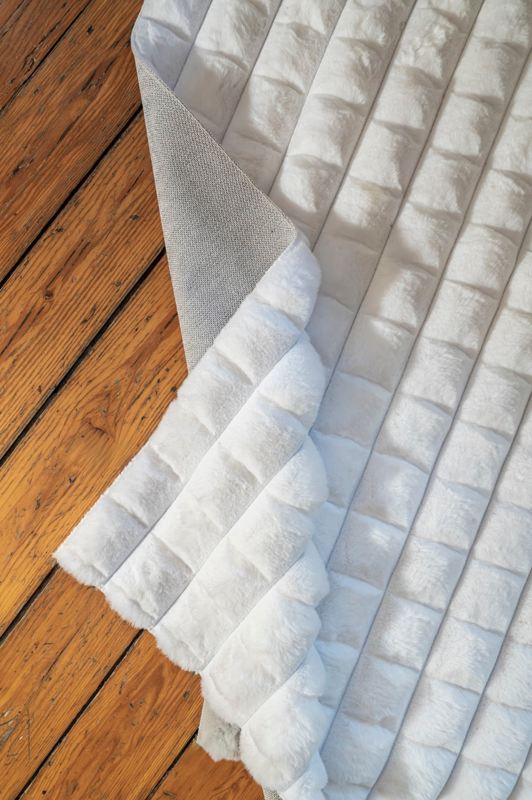 Diamante 7002 Krem - Dekoratif Halı