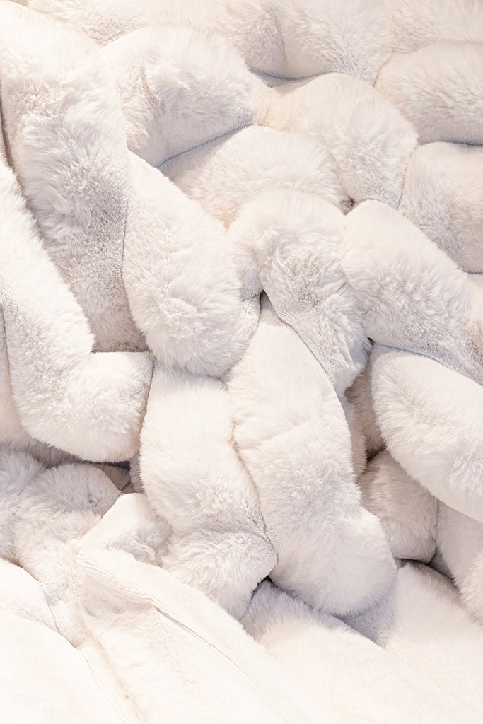 Molecule Kesme Halı (Özel Ölçü) - Krem