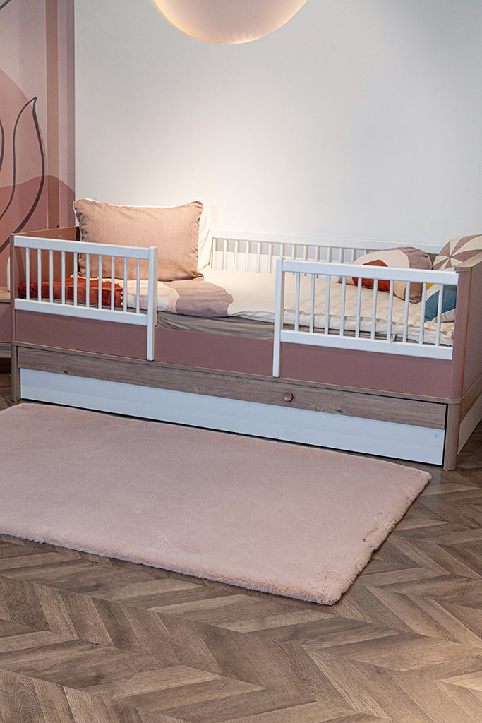 Polo Kesme Halı (Özel Ölçü) - 8704 Pembe
