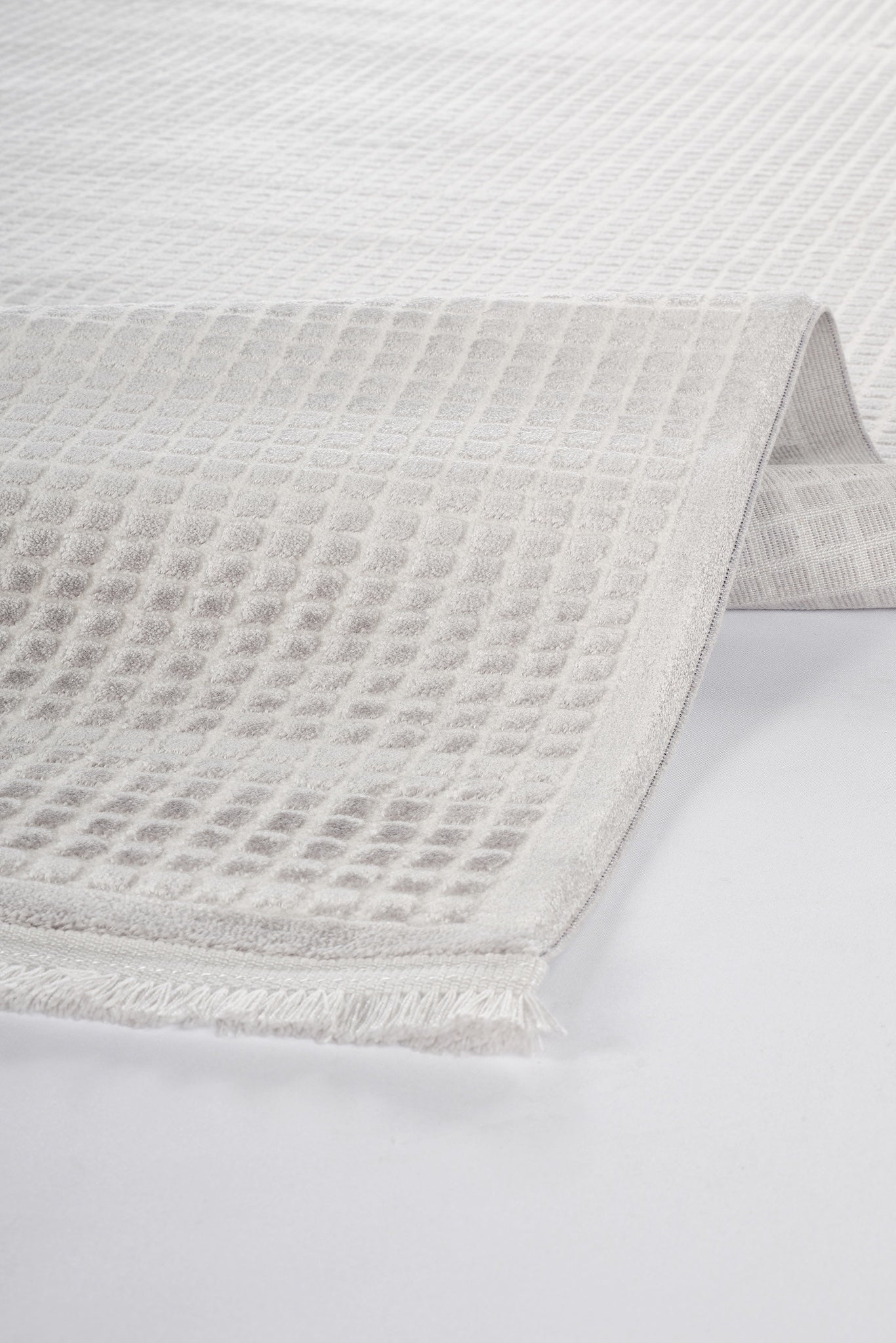 Safran 8122 SA Gri - Makine Halısı