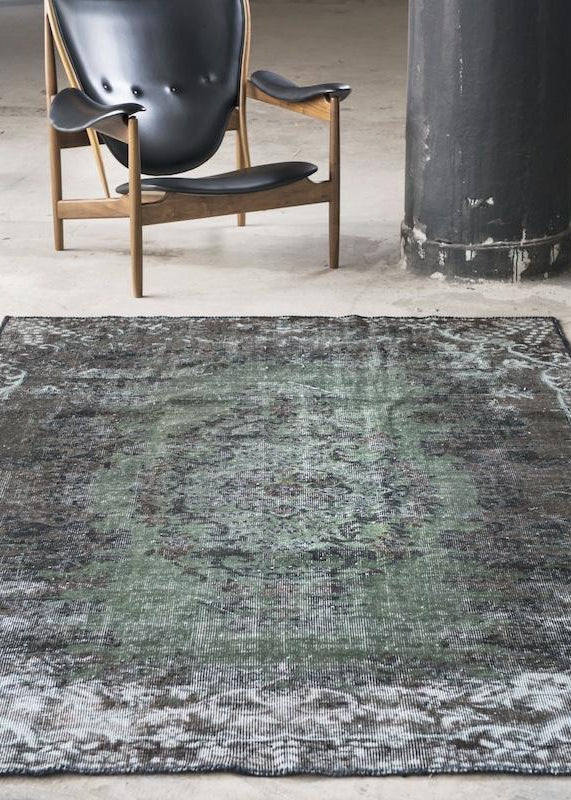 6 Square Meters Vintage Carpets