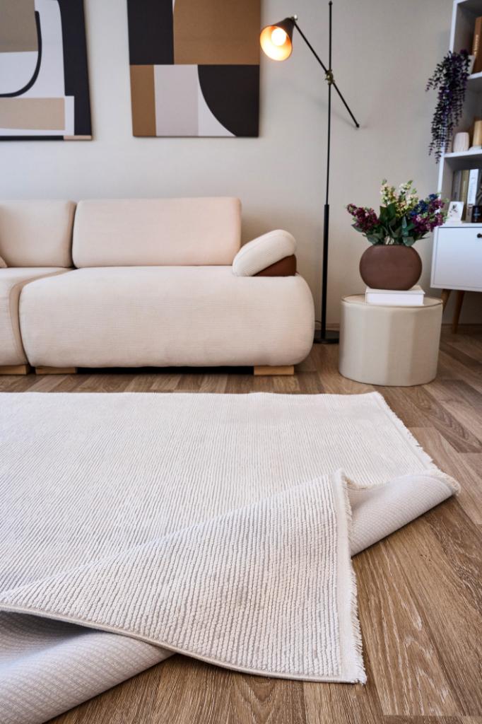 Aura 2832 Krem - Makine Halısı
