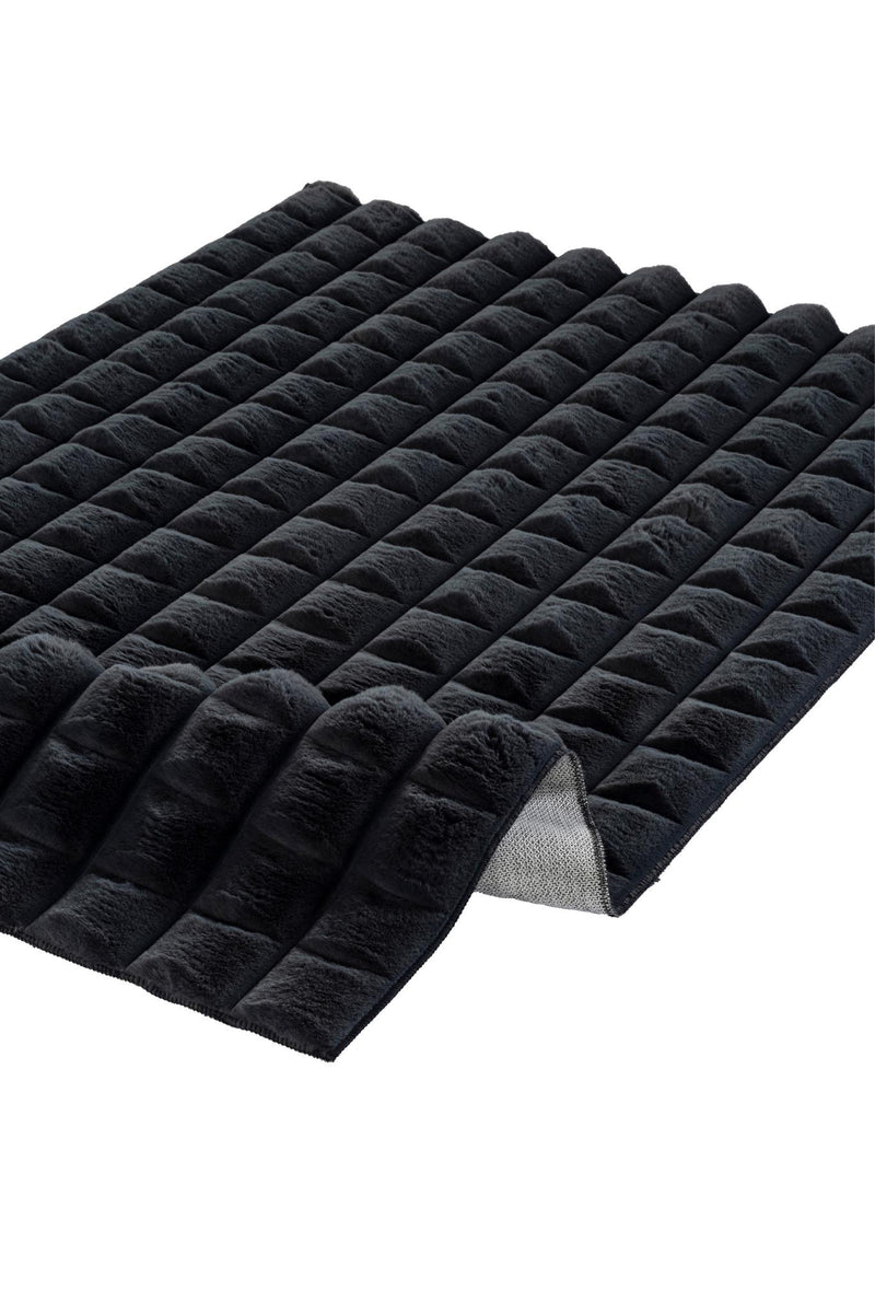 Peluş Halılar