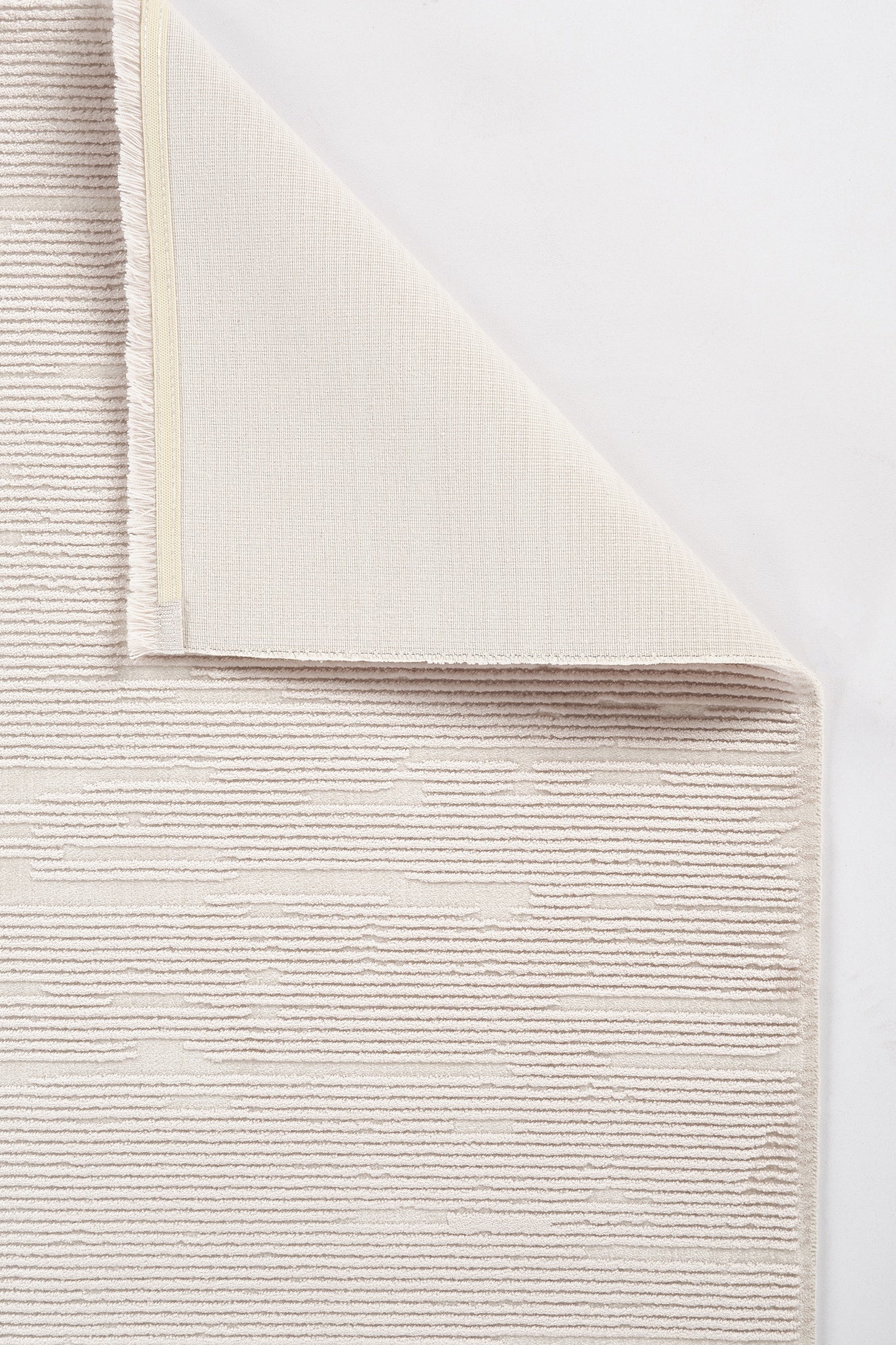 Safran 8152 SA Bej - Makine Halısı