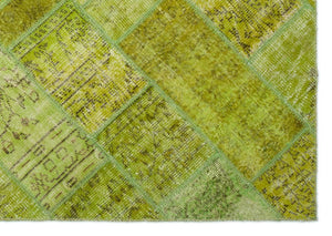 Apex patchwork carpet green 20950 161 x 231 cm